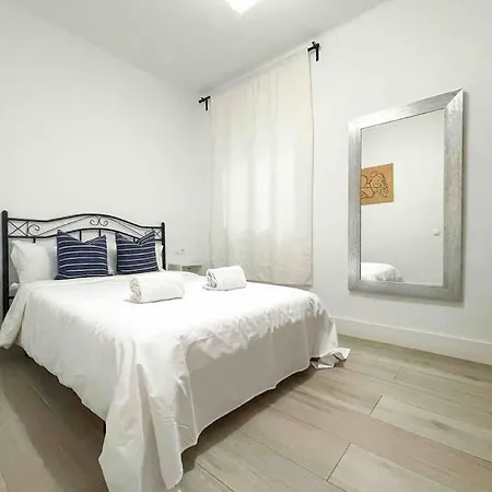 @hostourist Bcn Fira Granvia Plaza Europa-justicia 略夫雷加特河畔奥斯皮塔莱特