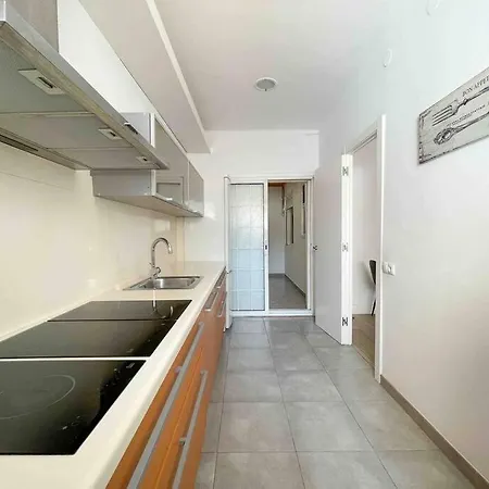 Lägenhet @hostourist Bcn Fira Granvia Plaza Europa-justicia L'Hospitalet de Llobregat